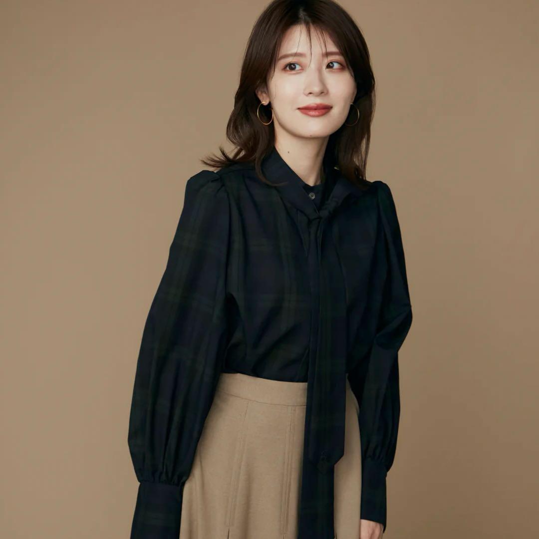 【完売品】Audire♡bowtie volume blouse