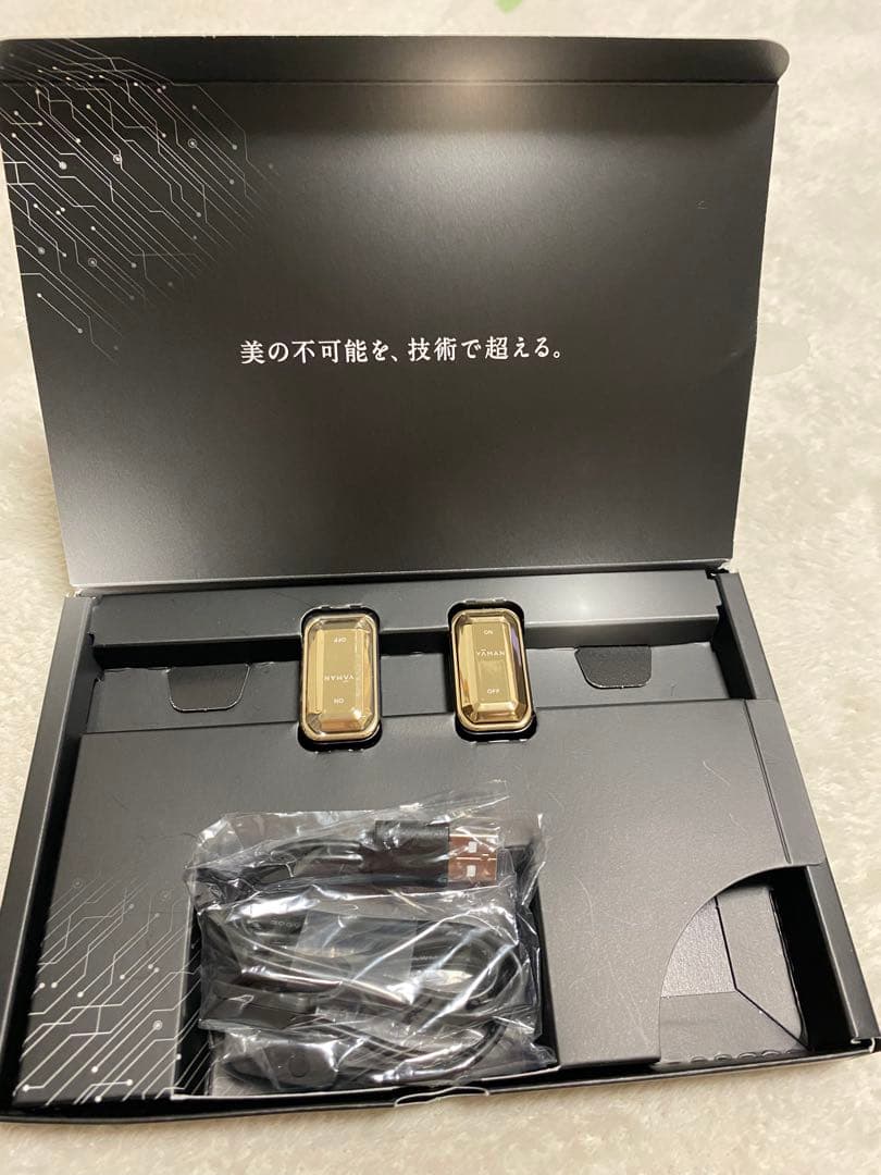 YAMAN 美顔器 ゴールド ブラック 充電ケーブル付き　美品