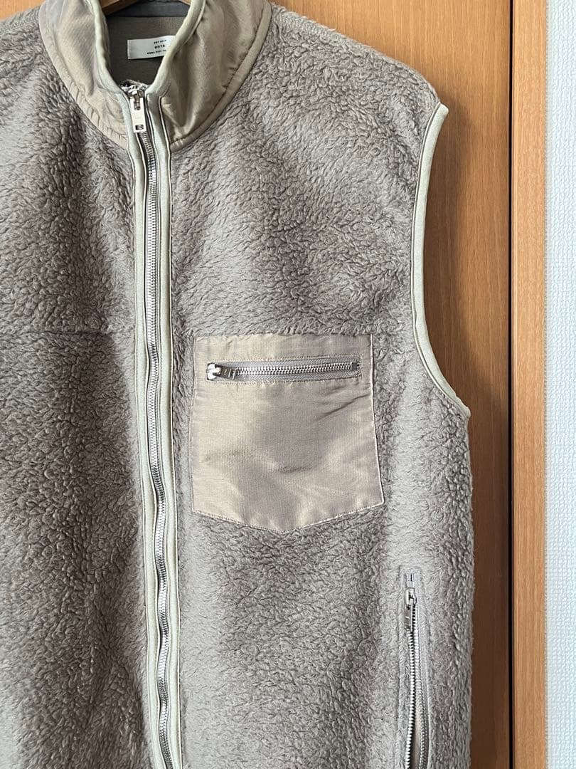 トップス ents. \"Camel Boa Fleece Vest\"