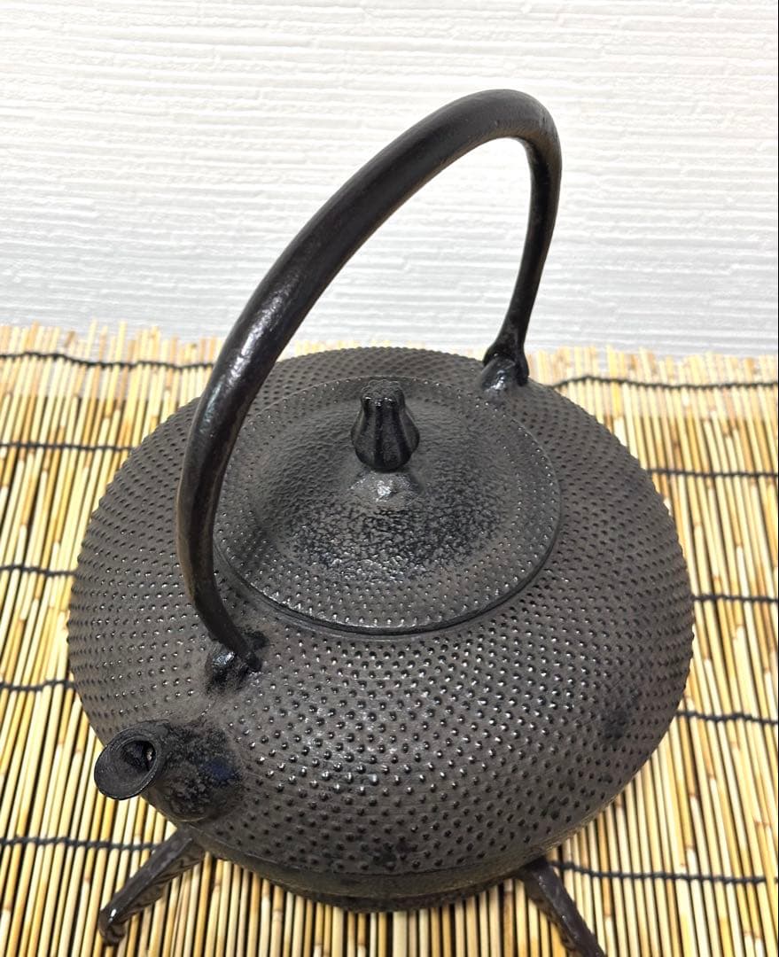 未使用、木箱、付属品付　南部三厳堂名人熊谷専太郎南部渓泉造　１５型手取型アラレ