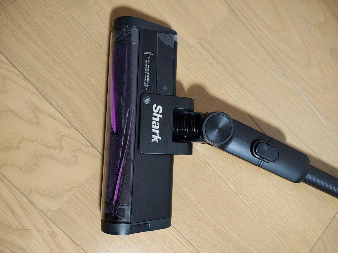 シャーク★Clean Sense iQ+ IW3241JBK★1