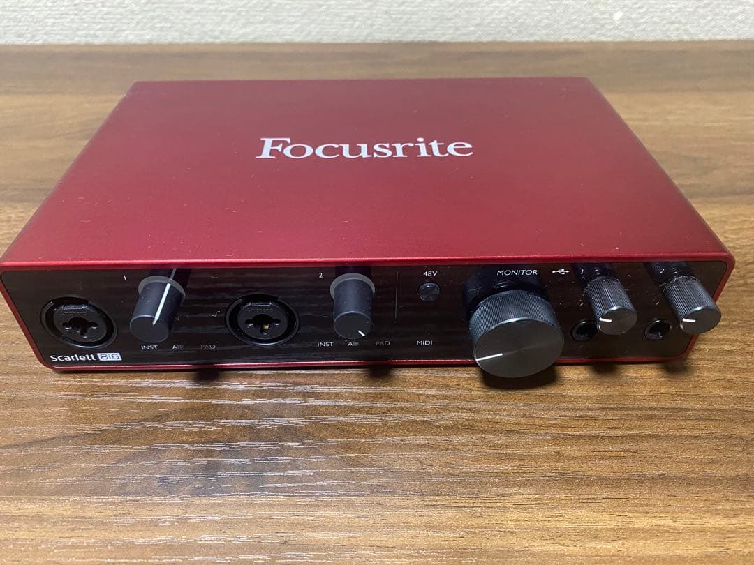 オーディオインターフェース24bit/192kHz Scarlett 8i6