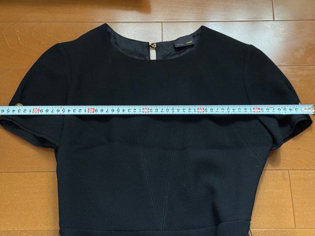 【未着用】FENDI フェンディ ブラック ニットワンピース 半袖