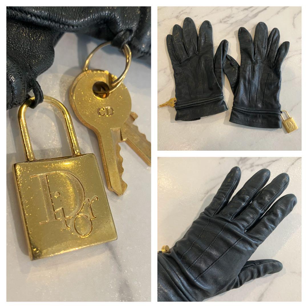 ディオール　グローブ　レザー手袋 黒 カデナ、鍵チャーム付き　Dior