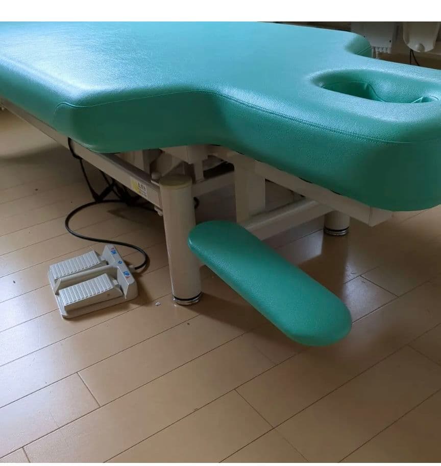 電動昇降マッサージテーブル ミントグリーンヒデピョン
