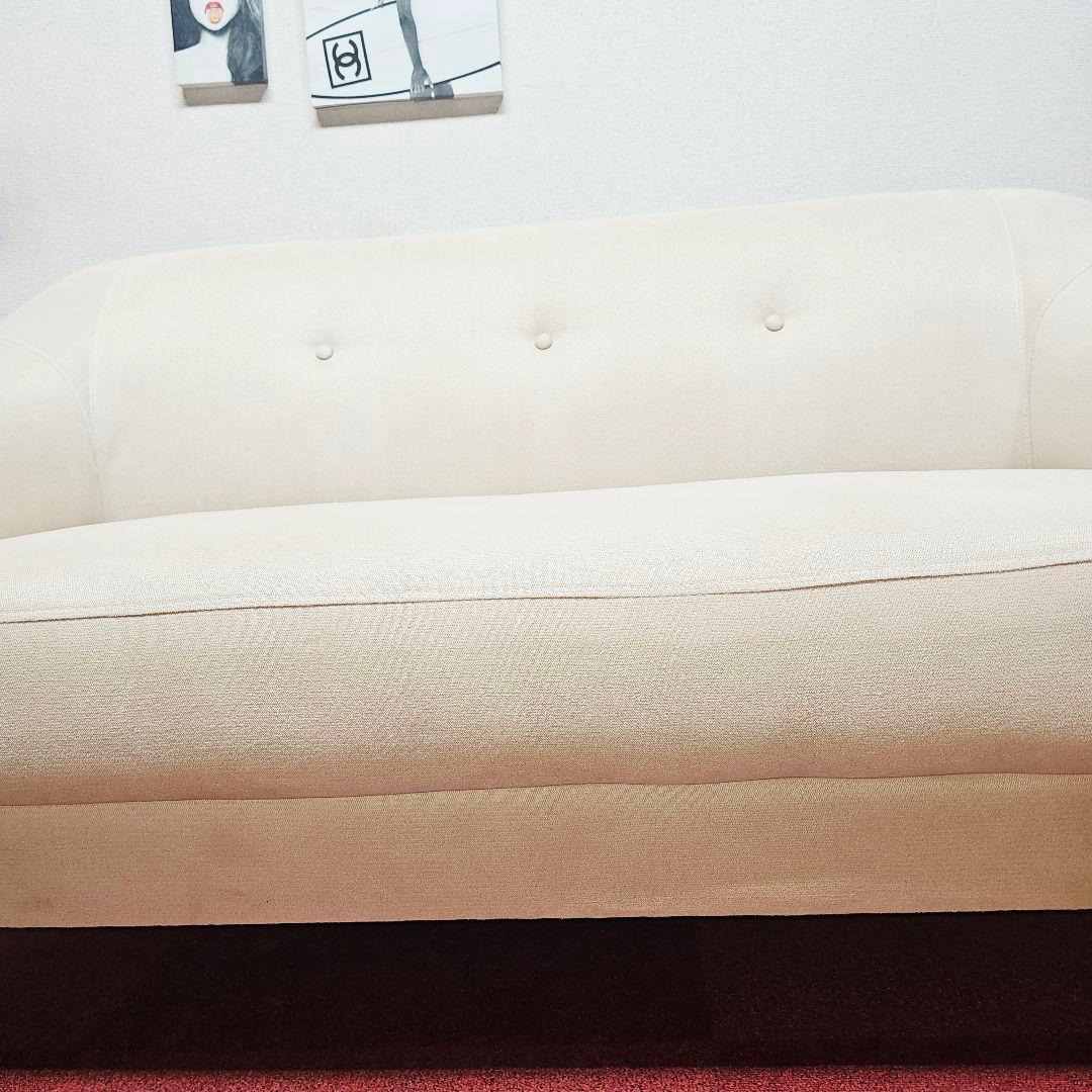 東京23区内送料無料のエレガントなソファ。