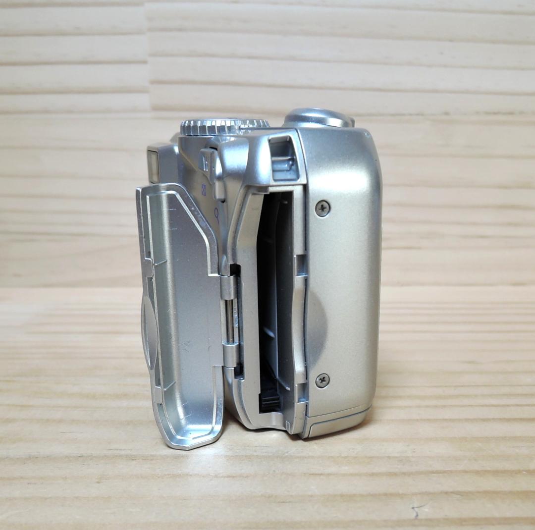 【美品】Nikon COOLPIX 2100 コンデジ カメラ　《動作確認済》