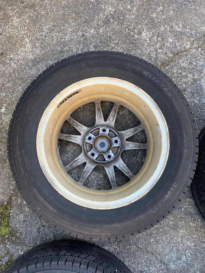 冬タイヤ4本セット（ブリザックVRX3）