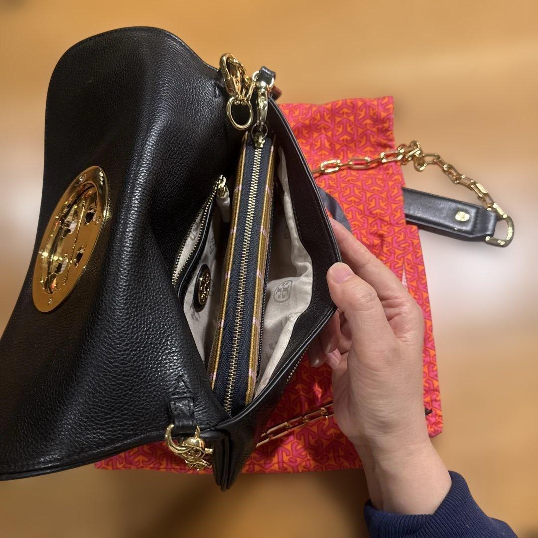 Tory Burch ブラックレザーショルダーバッグ