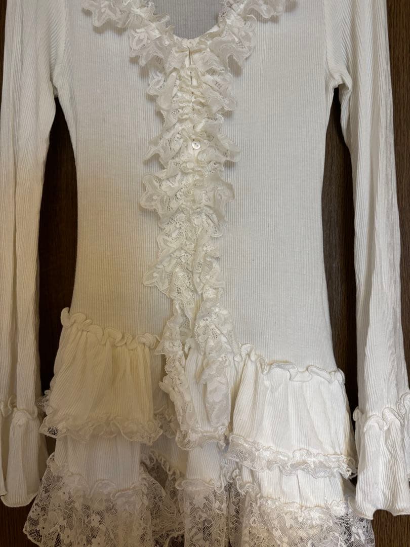 ティアードフリルカットソープルオーバー