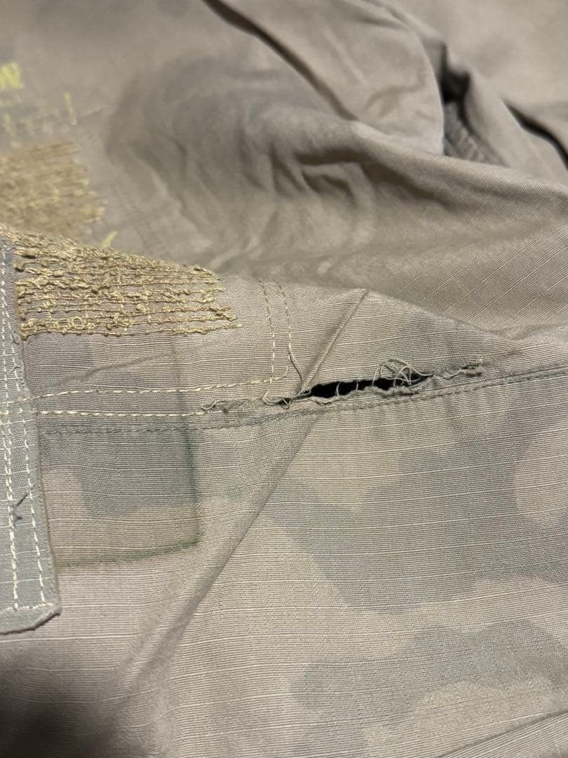 中国長城グレイトチャイナウォール　リメイクパンツカーキ