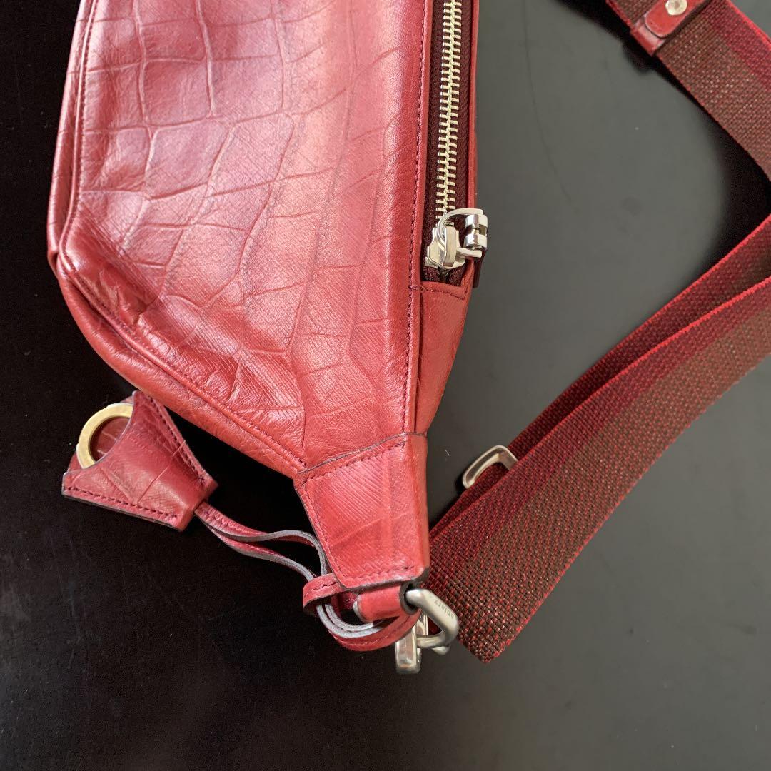 アニアリ　aniary ボディバック　ショルダーバック