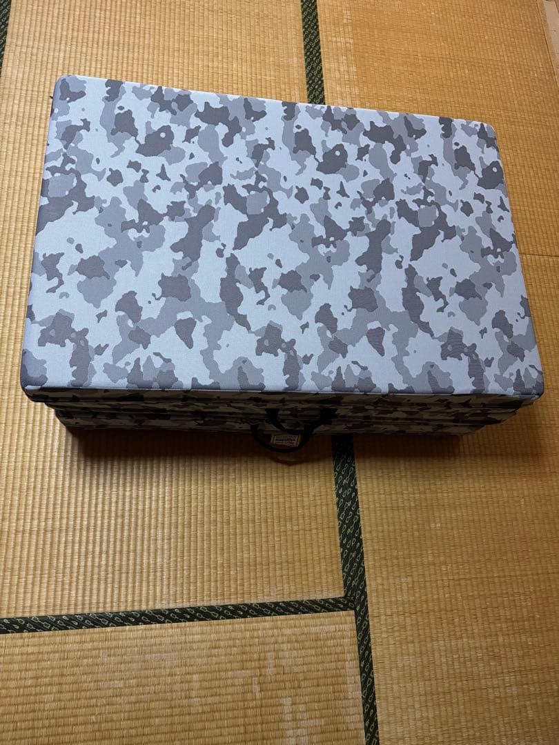 美品　マニフレックス「カモウィング」 三つ折りマットレス／シングル