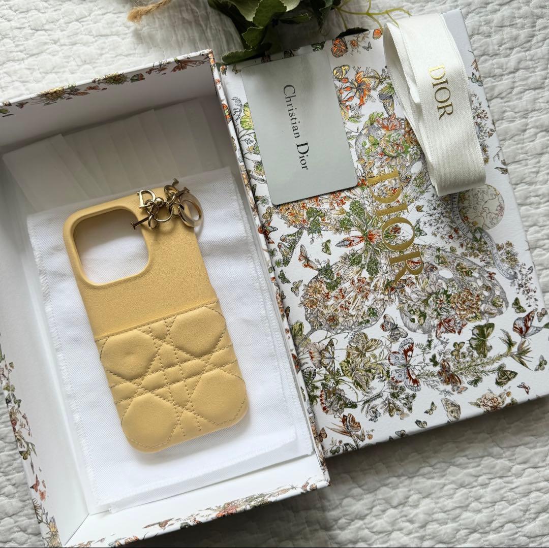 美品 ディオール Lady Dior iPhone 14Pro イエロー