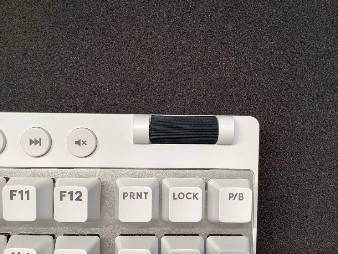 Logicool PRO X TKL RAPID ホワイト