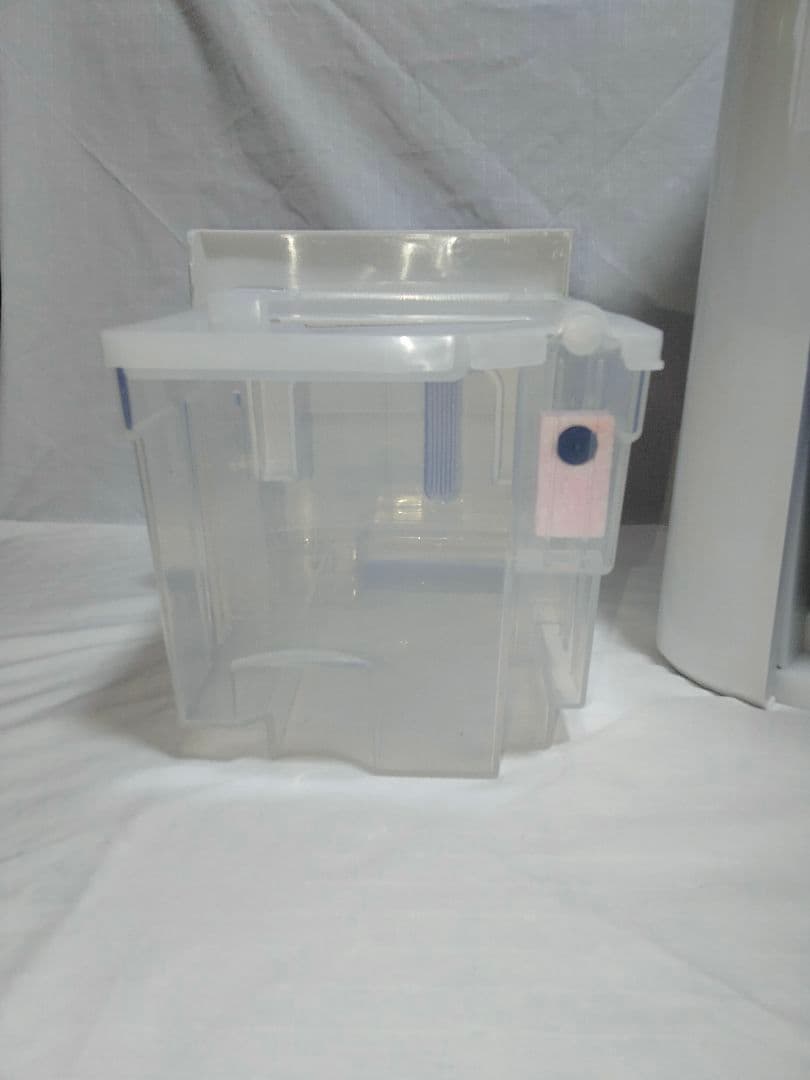 くり SHARP シャープ 空気清浄除湿機　CV-EF120-W