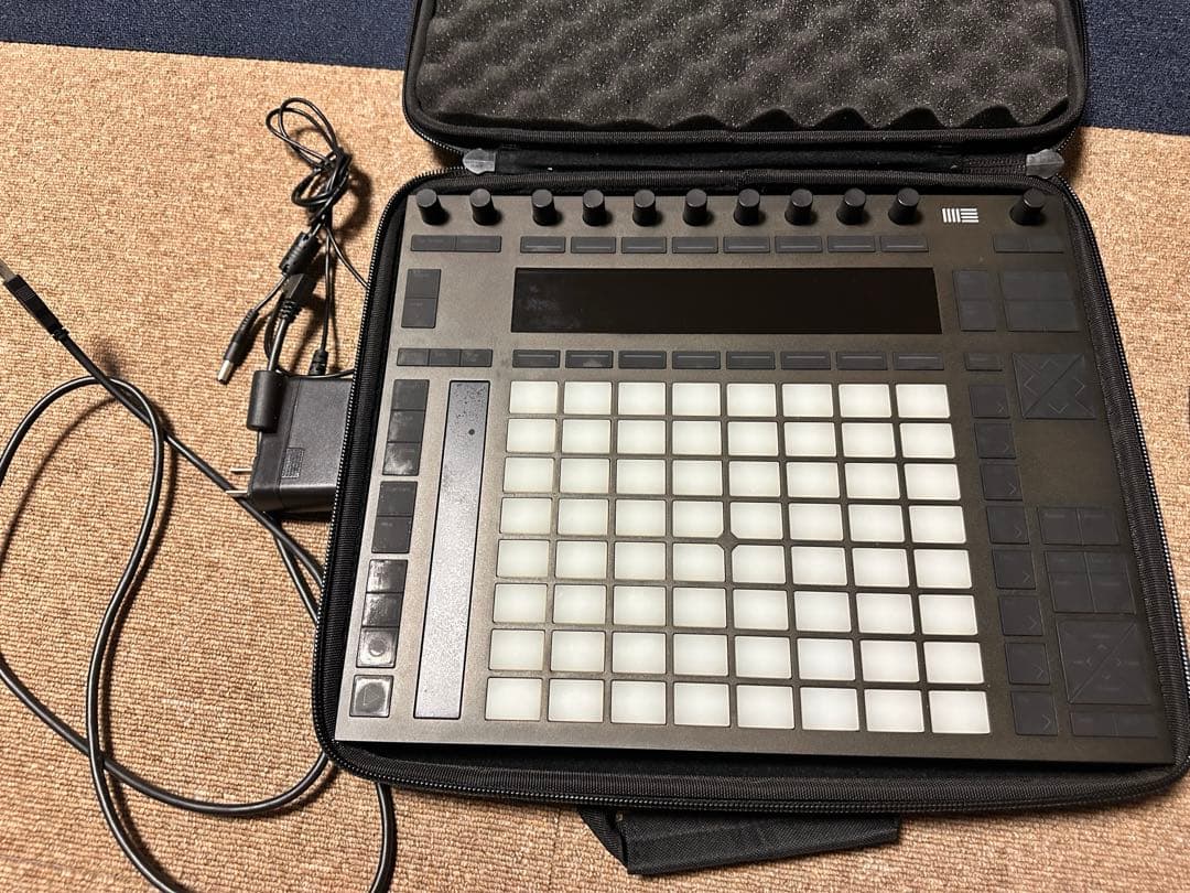 O*r様 MIDIコントローラー Push 2 ハードケース付き