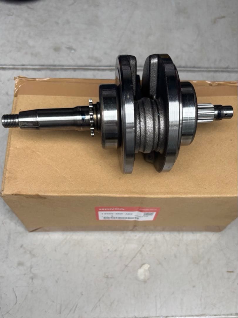 NSF100 クランクシャフト 中古　送料込み