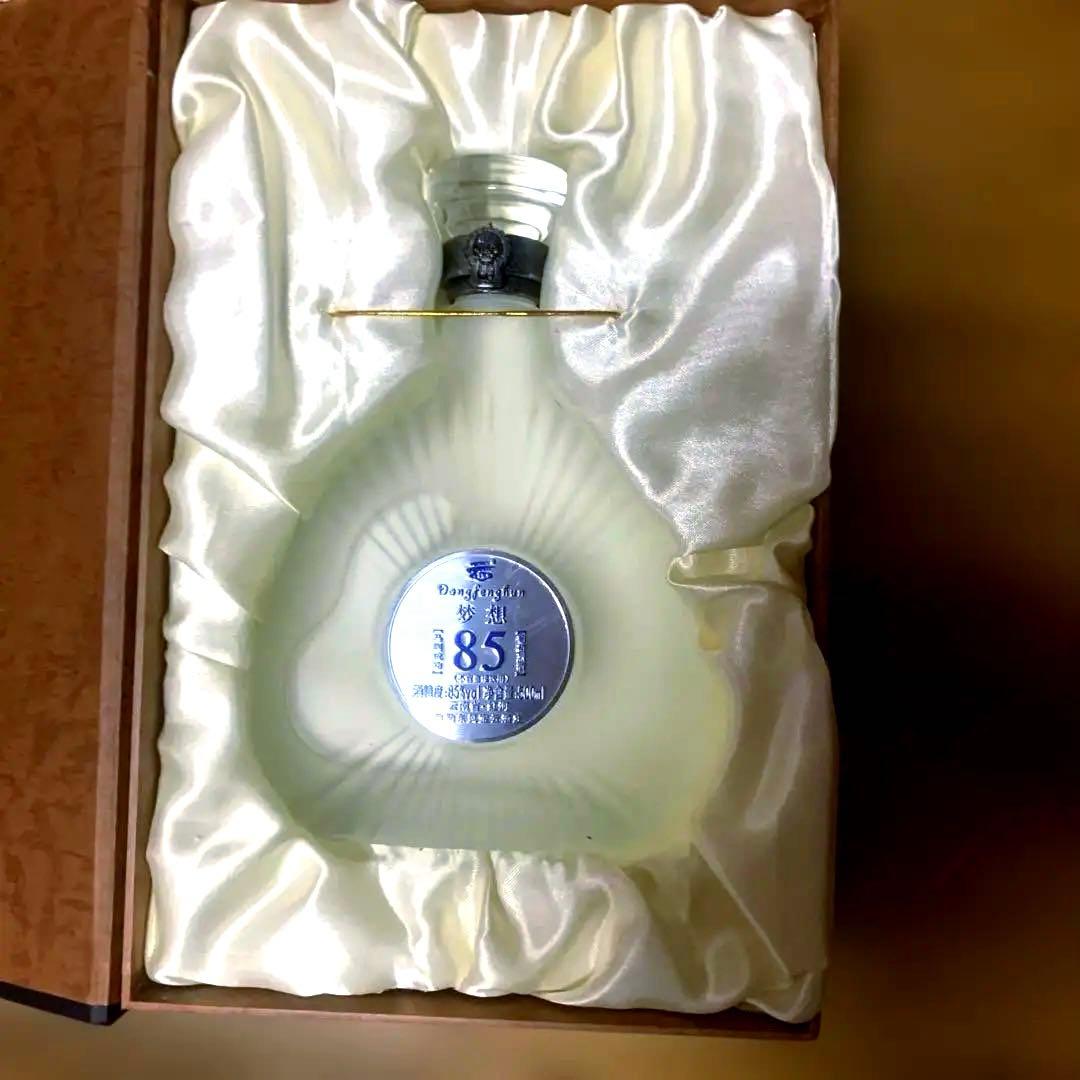 葡萄烈酒　Dong Feng Hun 85 500ml 高級酒