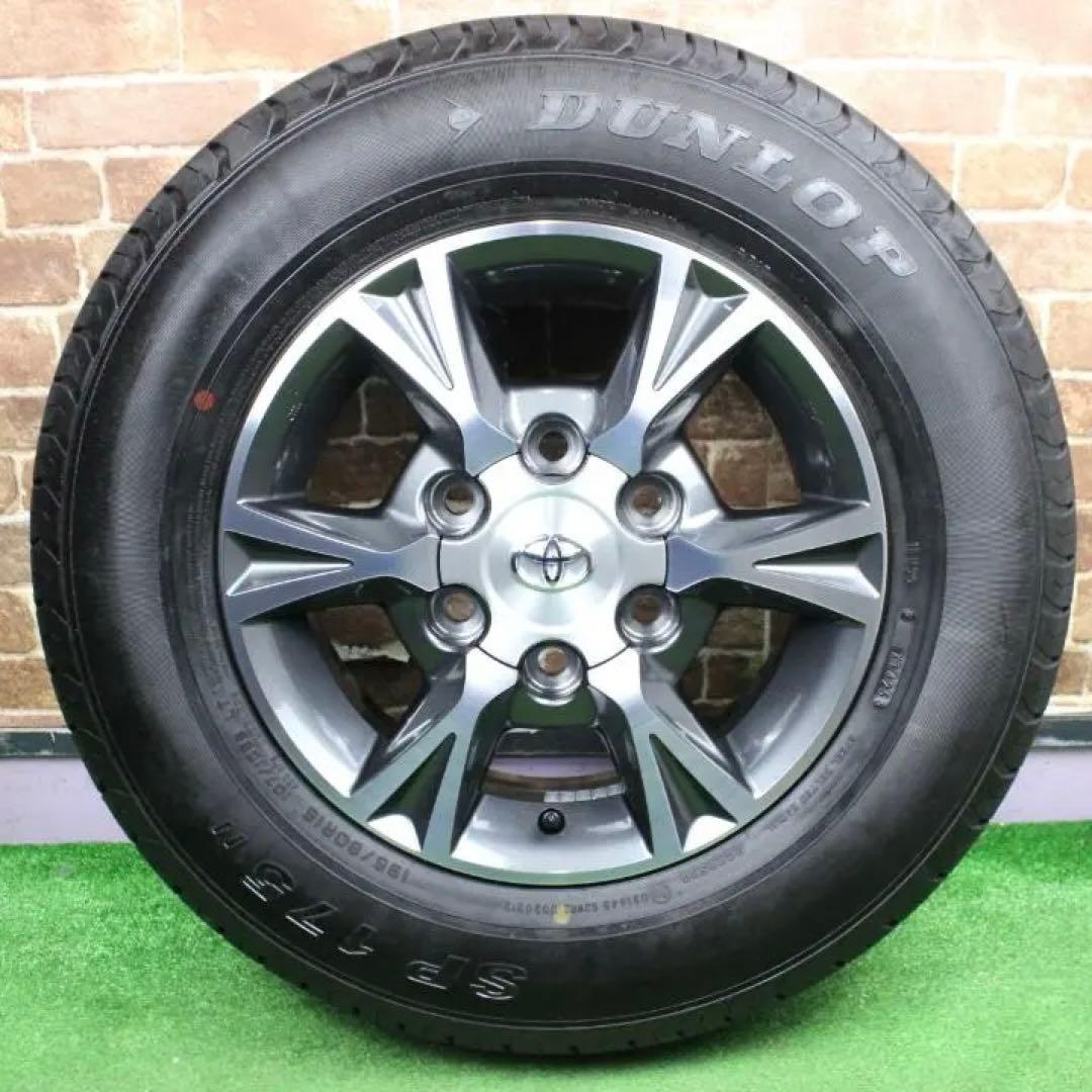 新車外し・ハイエースオプションホイール　№２４４