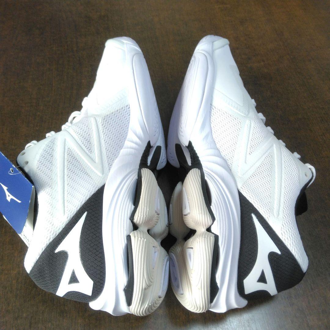 《新品未使用》ミズノ⭐ウェーブライトニングZ7 25cm