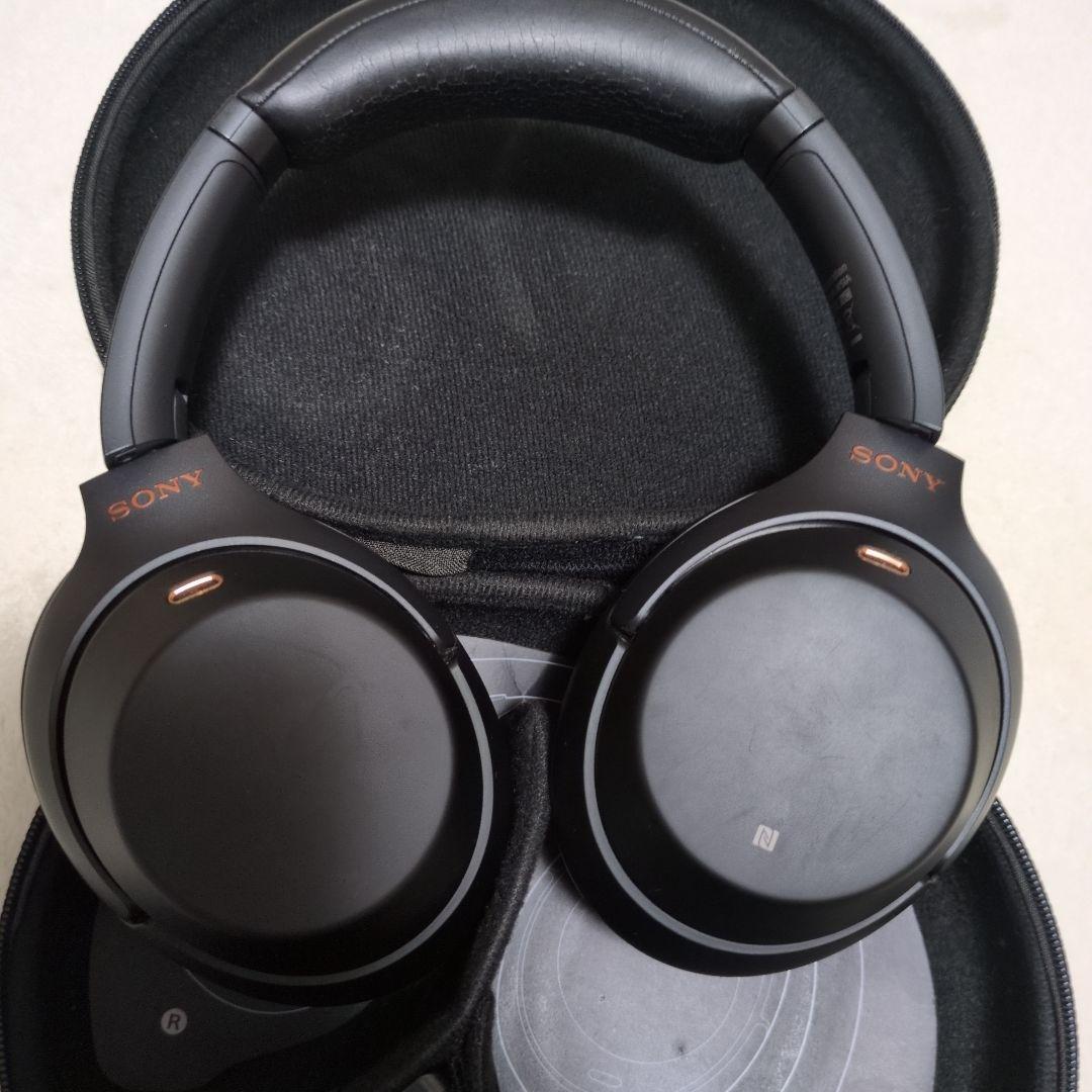 SONY　WH-1000XM3（B）ワイヤレスヘッドホン