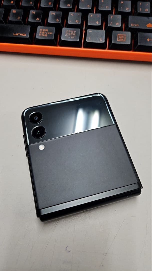 【au版】Galaxy Z Flip 3 5G SCG12 ファントムブラック
