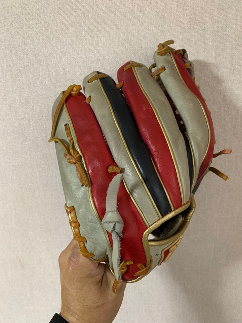 ウィルソン　ワナビーヒーロー　軟式グローブ