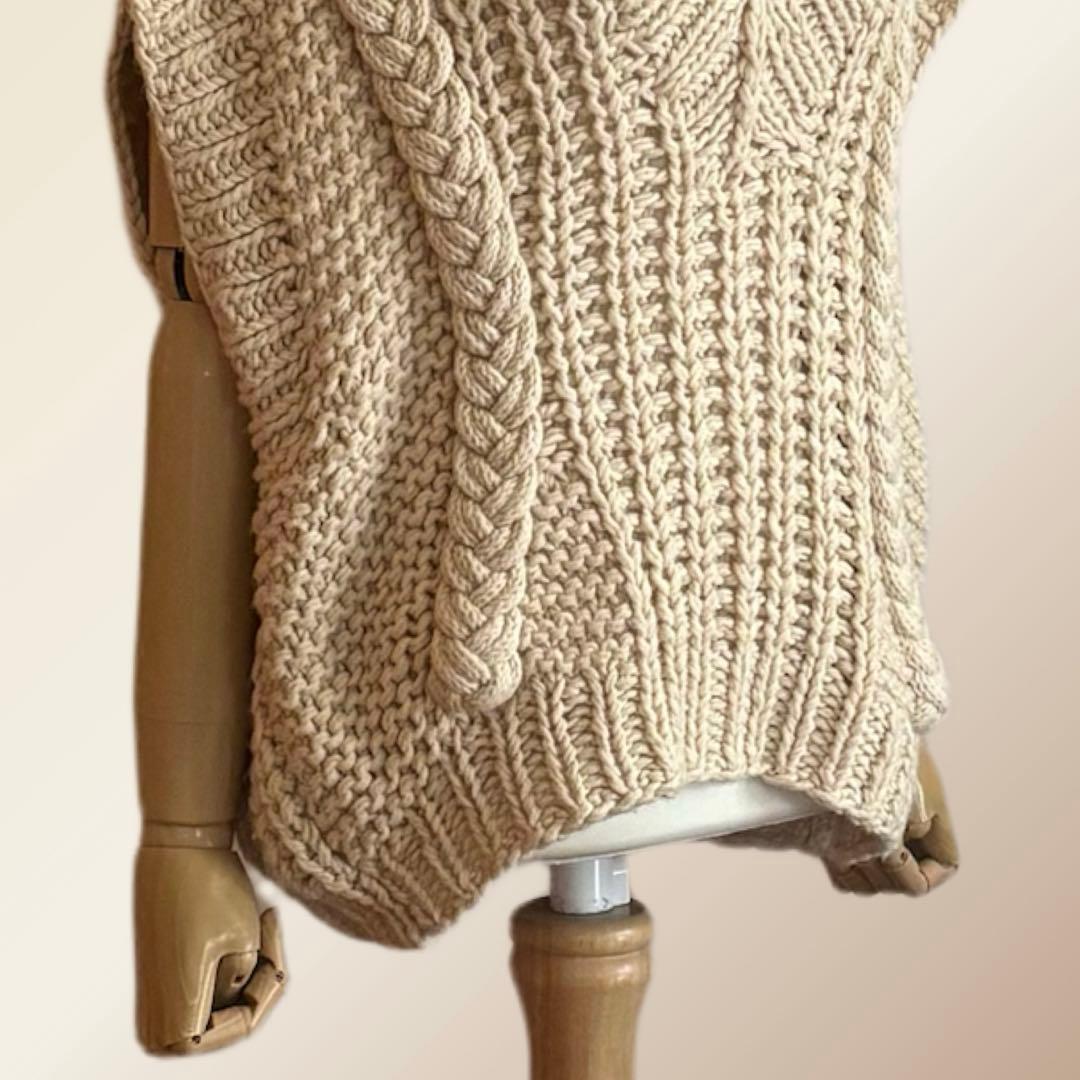 【ETRE TOKYO】 ケーブルニットベスト