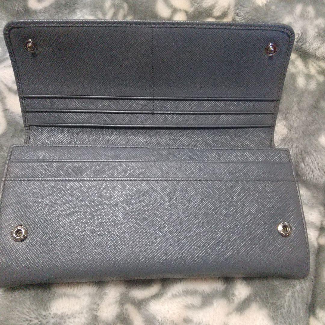 プラダPRADAサフィアーノ長財布グレー系