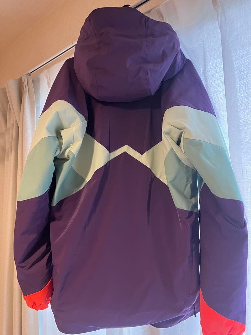 いっぺーDESCENTE スキーウェア フード付き 紫/緑/赤