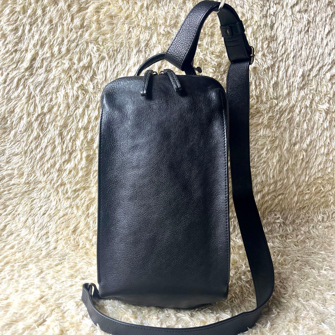 極美品　マザーハウス　カゼマトウ　 クロスバッグ レザー ボディバッグ シボ革