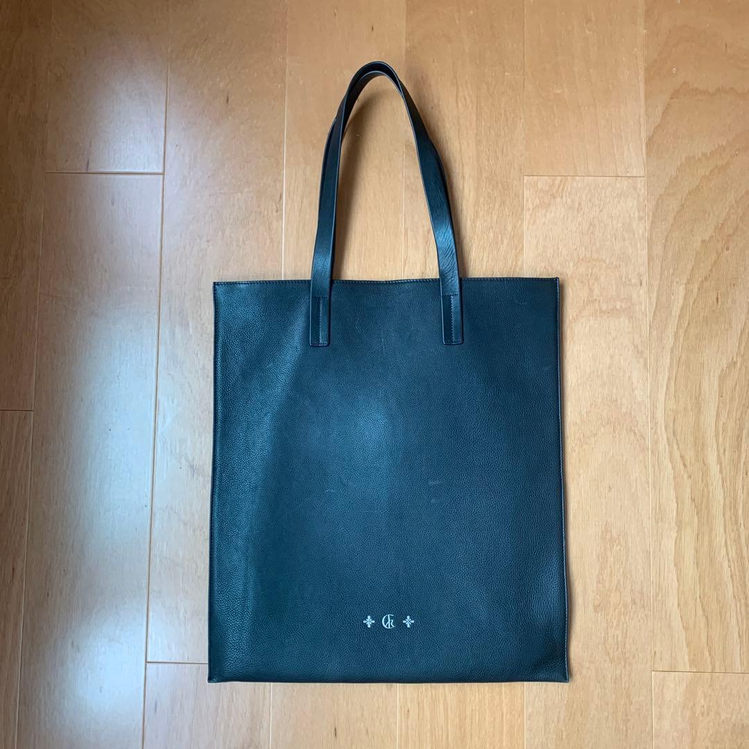 黒いレザートートバッグ