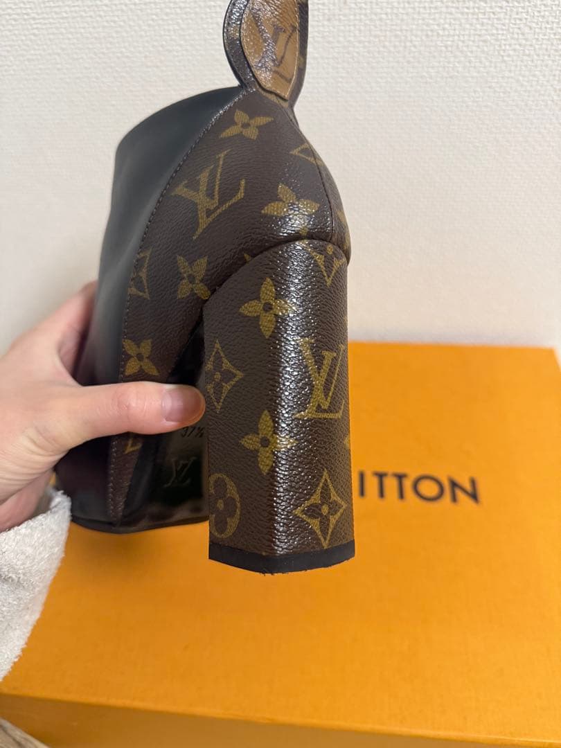 ルイヴィトン　ショートブーツ ポインテッドトゥ　モノグラム