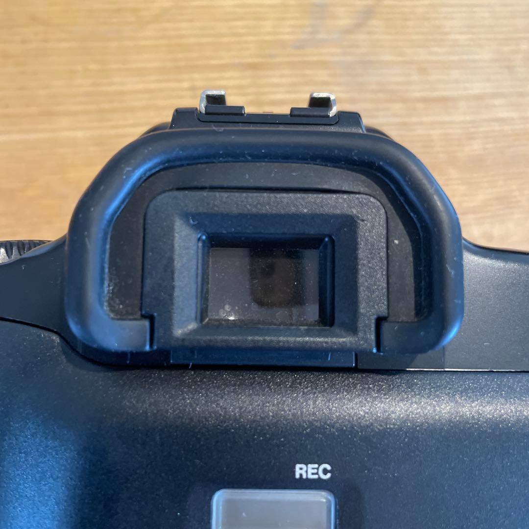 フィルムカメラCanon EOS 1000S