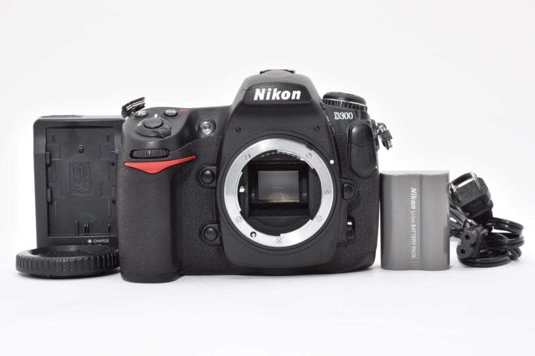 ★撮影枚数2,482枚・超美品★ ニコン D300 ボディ #20687