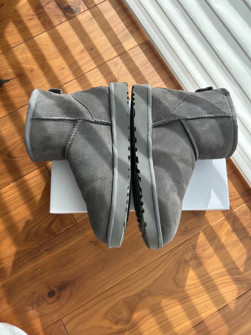 【美品】UGG グレー ショートブーツ