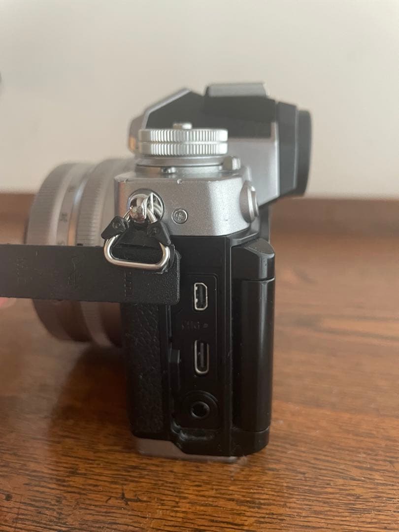 Nikon Z fc ミラーレス一眼 シルバー