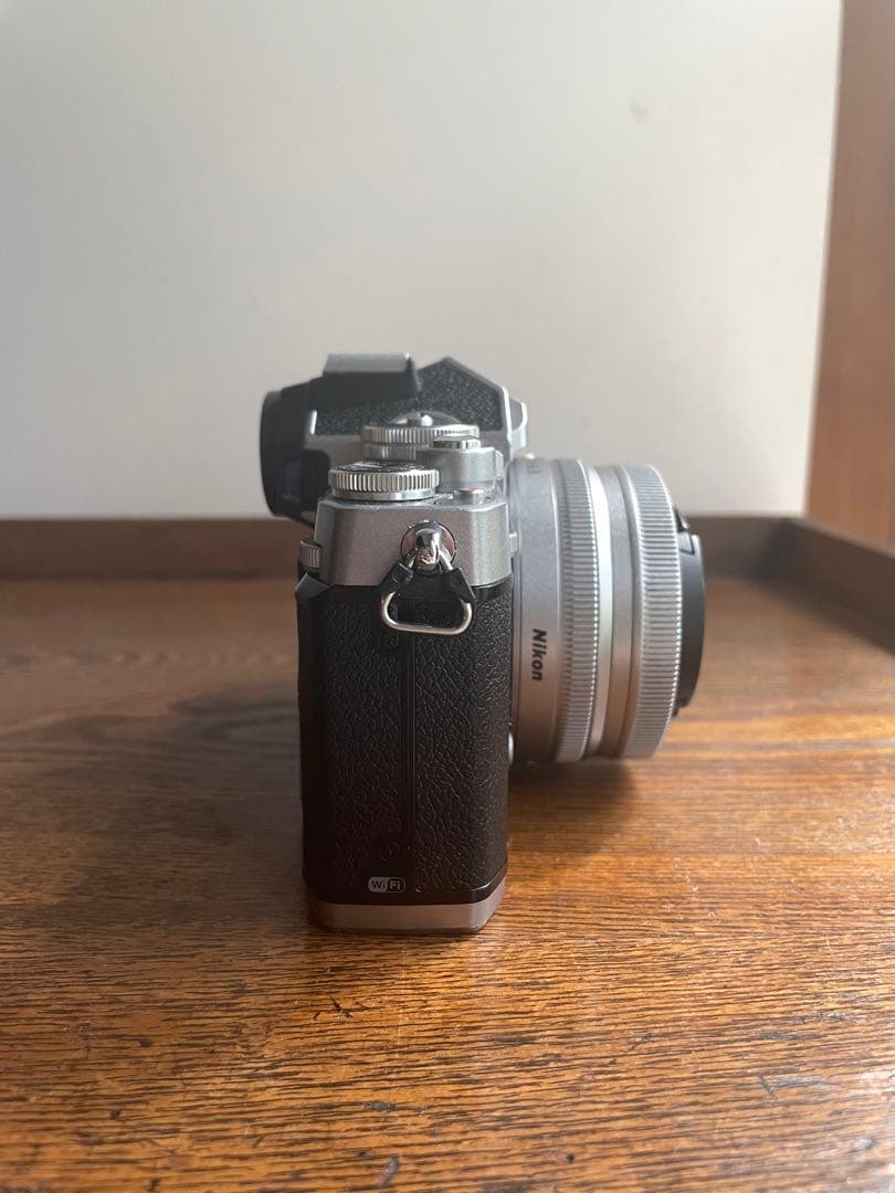 Nikon Z fc ミラーレス一眼 シルバー