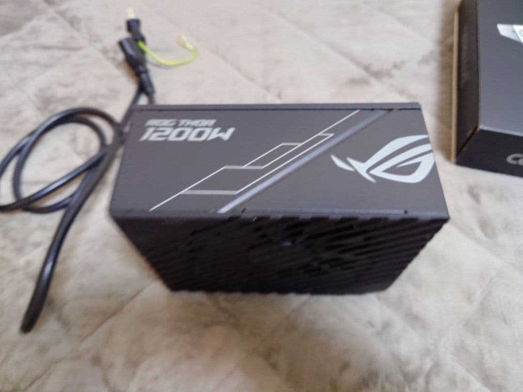 【最終値下げ】ASUS ROG Thor 1200W【極美品、説明必読】