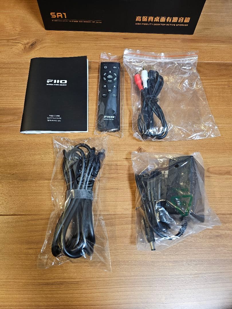 【美品・完品】FiiO SA1 White アンプ内蔵デスクトップスピーカー