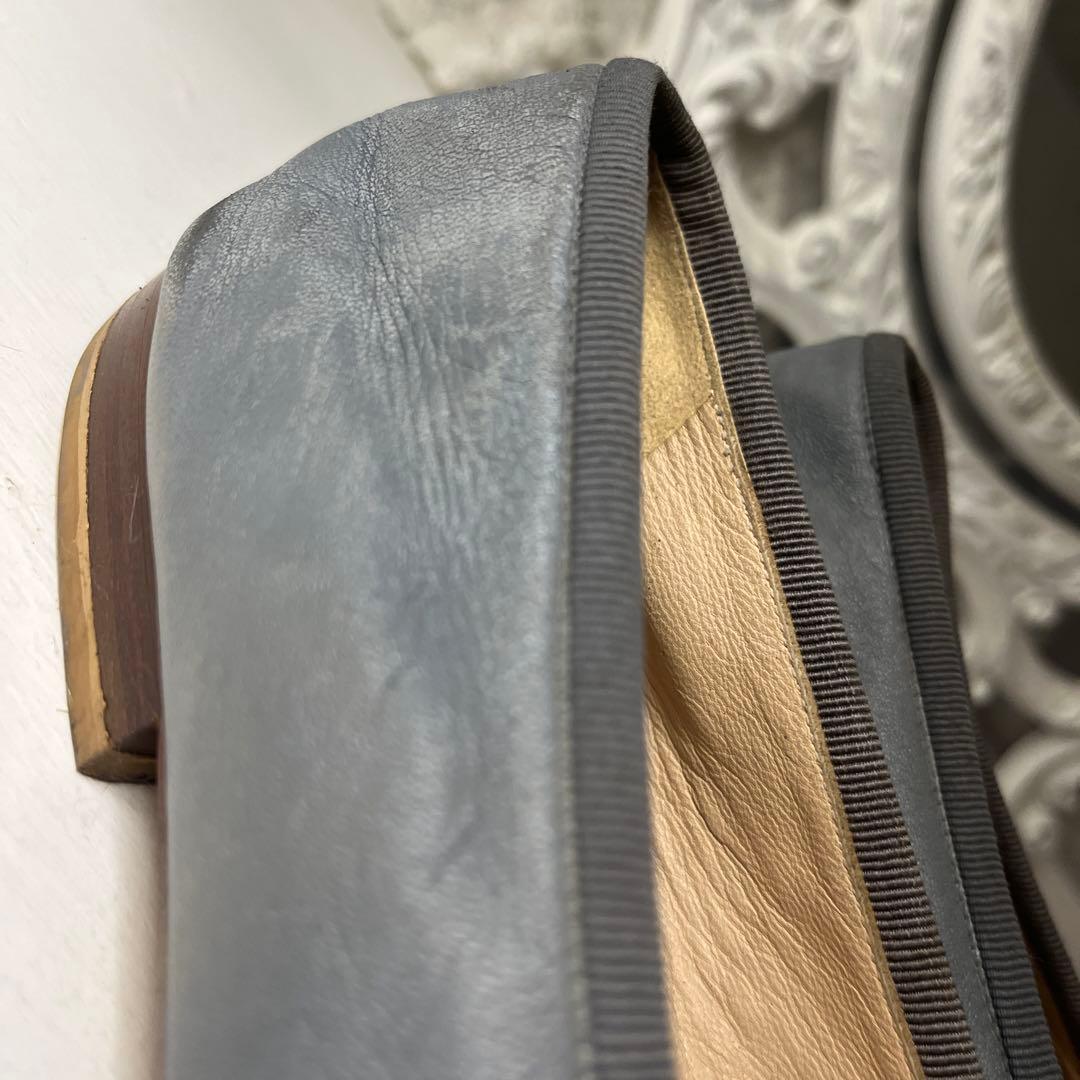 CHANEL グレー フラットシューズ