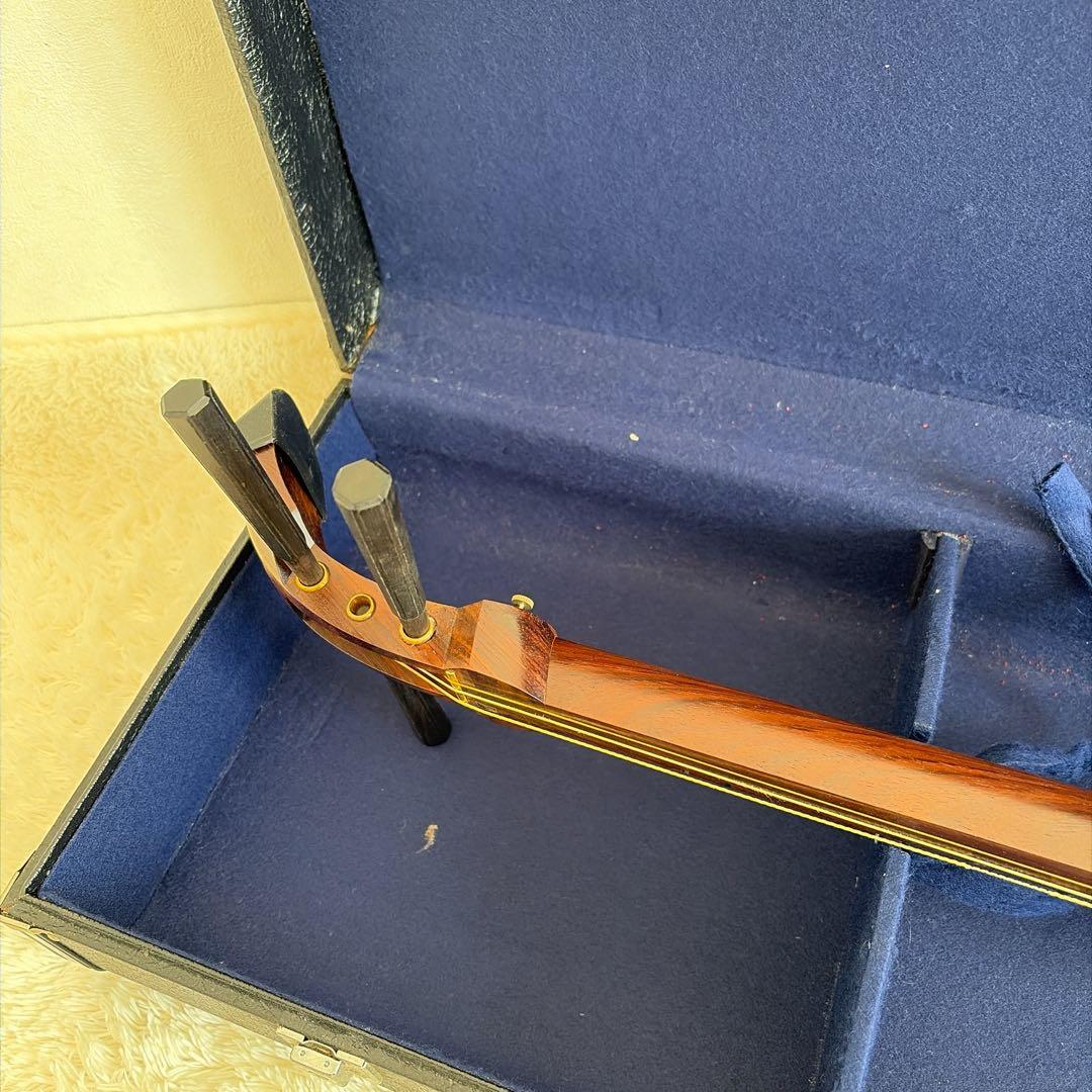 ば*ん様 三味線 民謡三味線 中棹 東さわり付き 紅木胴 ハードケース付き