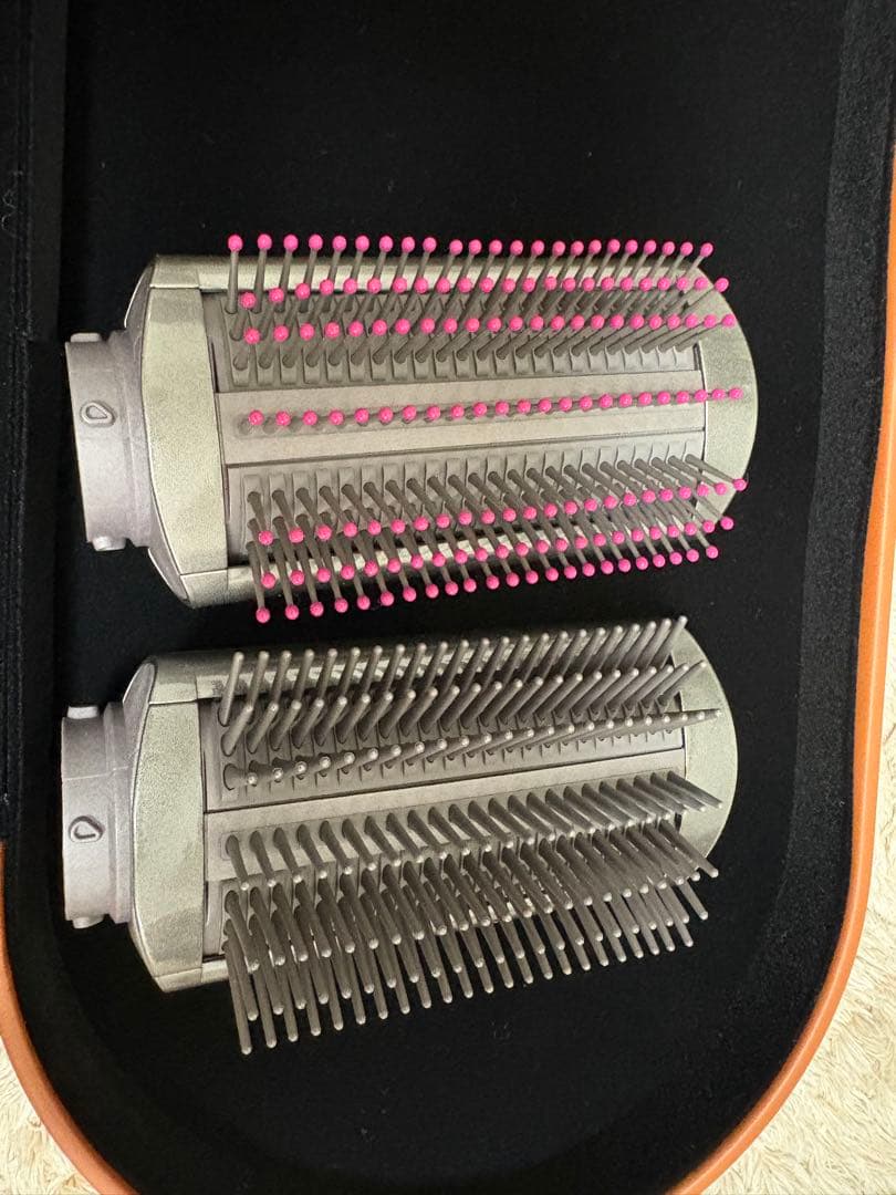 Dyson ヘアドライヤー エアラップ　レザーケース付き