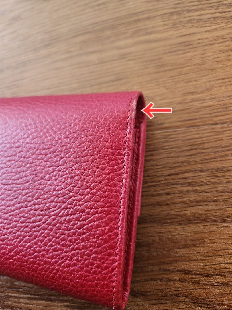 GUCCI 二つ折り長財布 赤