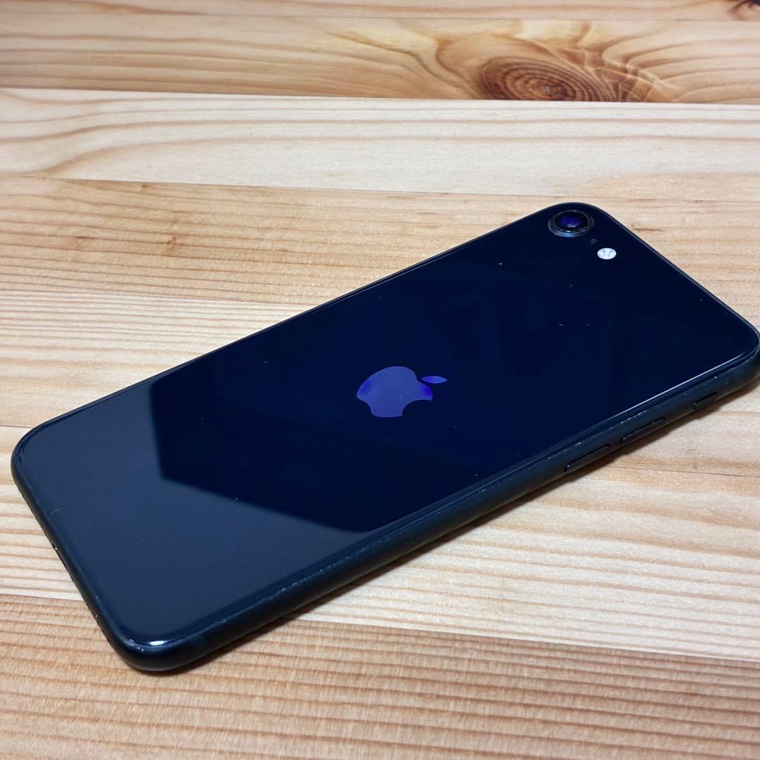 k*e様 バッテリー新品　iPhoneSE第3世代64GB SIMフリー　美品