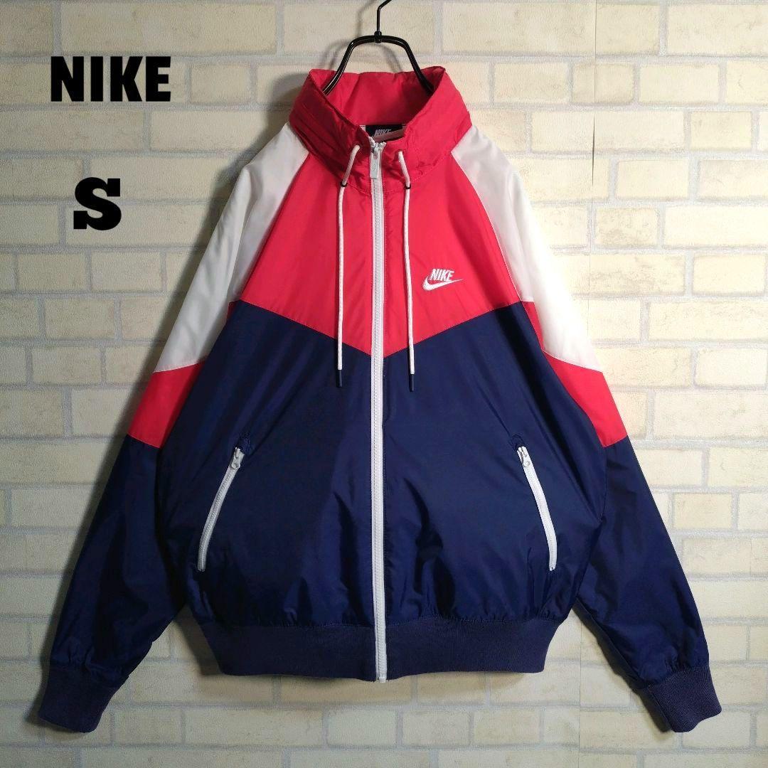 ナイキ★ベイビーわるきゅーれ 伊澤彩織 ウインドライナー ナイロンジャケット S