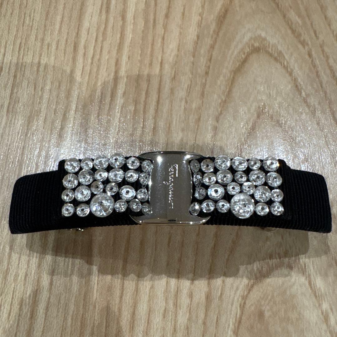 美品　フェラガモ　ラインストーン　バレッタ　黒