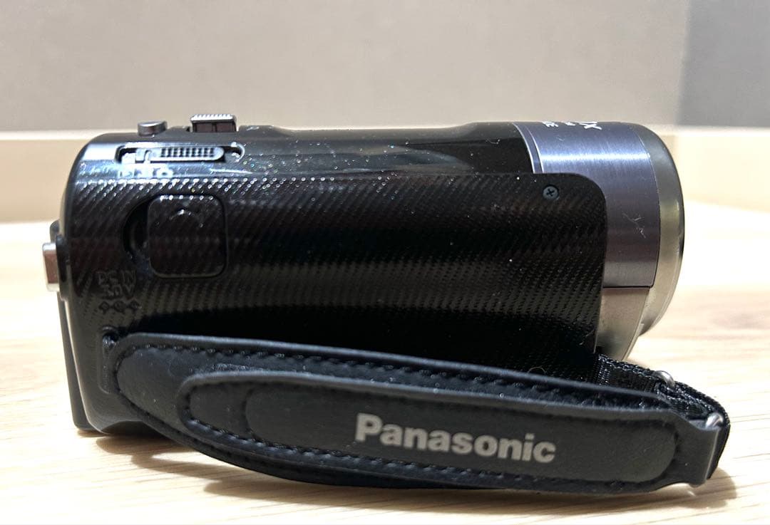 美品Panasonic ビデオカメラ HDC-TM90