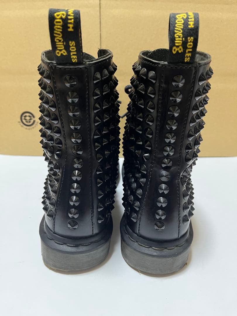 ドクターマーチン 24cm 8ホール スタッズ　Dr.Martens